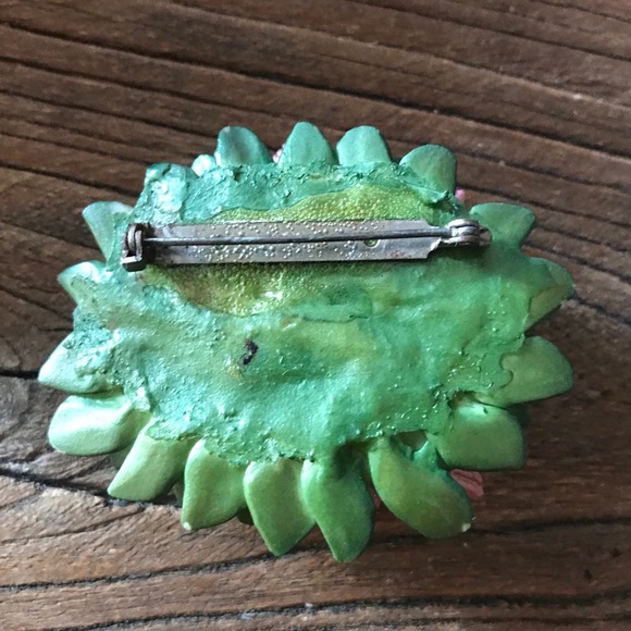 Fish Scale Brooch - Picture 5 of 11